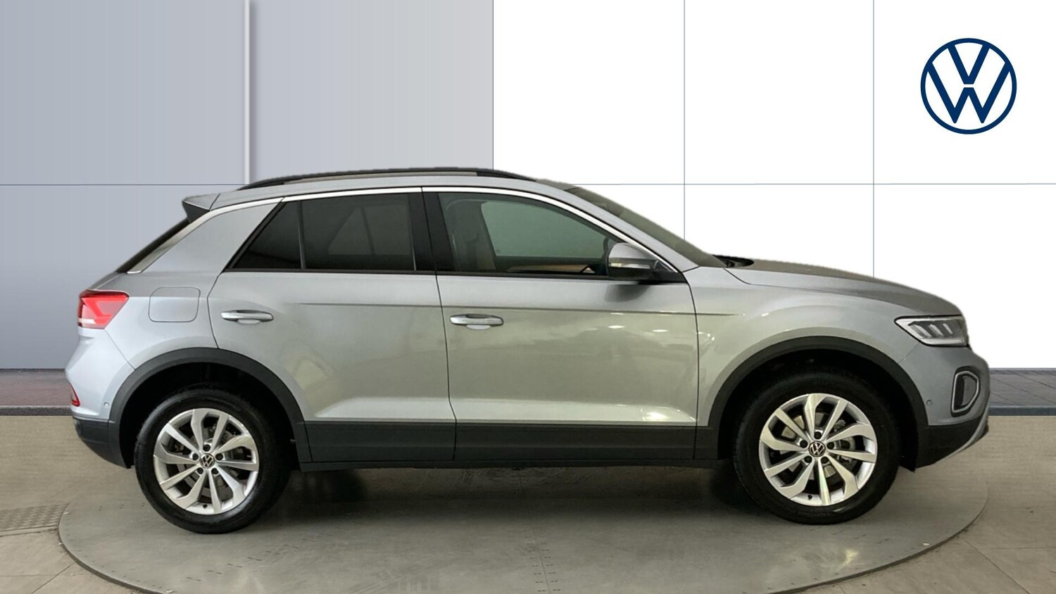 Used Volkswagen T-Roc 2025 for sale - 76127097: Photo 4