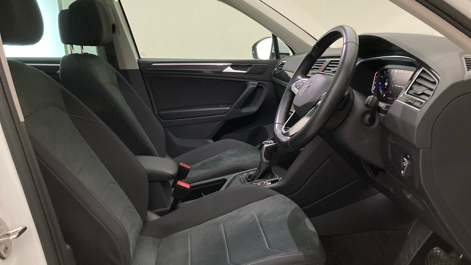 Used Volkswagen Tiguan 2022 for sale - 76101213: Photo 15