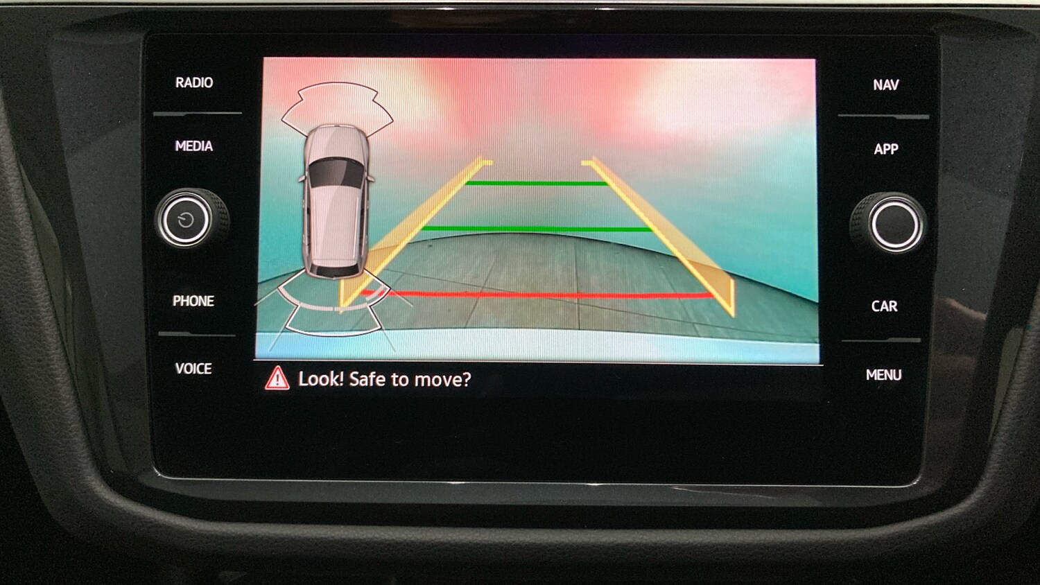 Used Volkswagen Tiguan 2022 for sale - 76101213: Photo 30