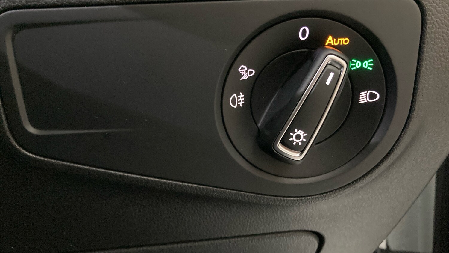 Used Volkswagen Tiguan 2022 for sale - 76101213: Photo 31