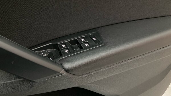 Used Volkswagen Tiguan 2022 for sale - 76101213: Photo 32