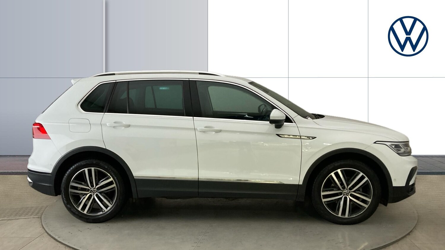 Used Volkswagen Tiguan 2022 for sale - 76101213: Photo 4