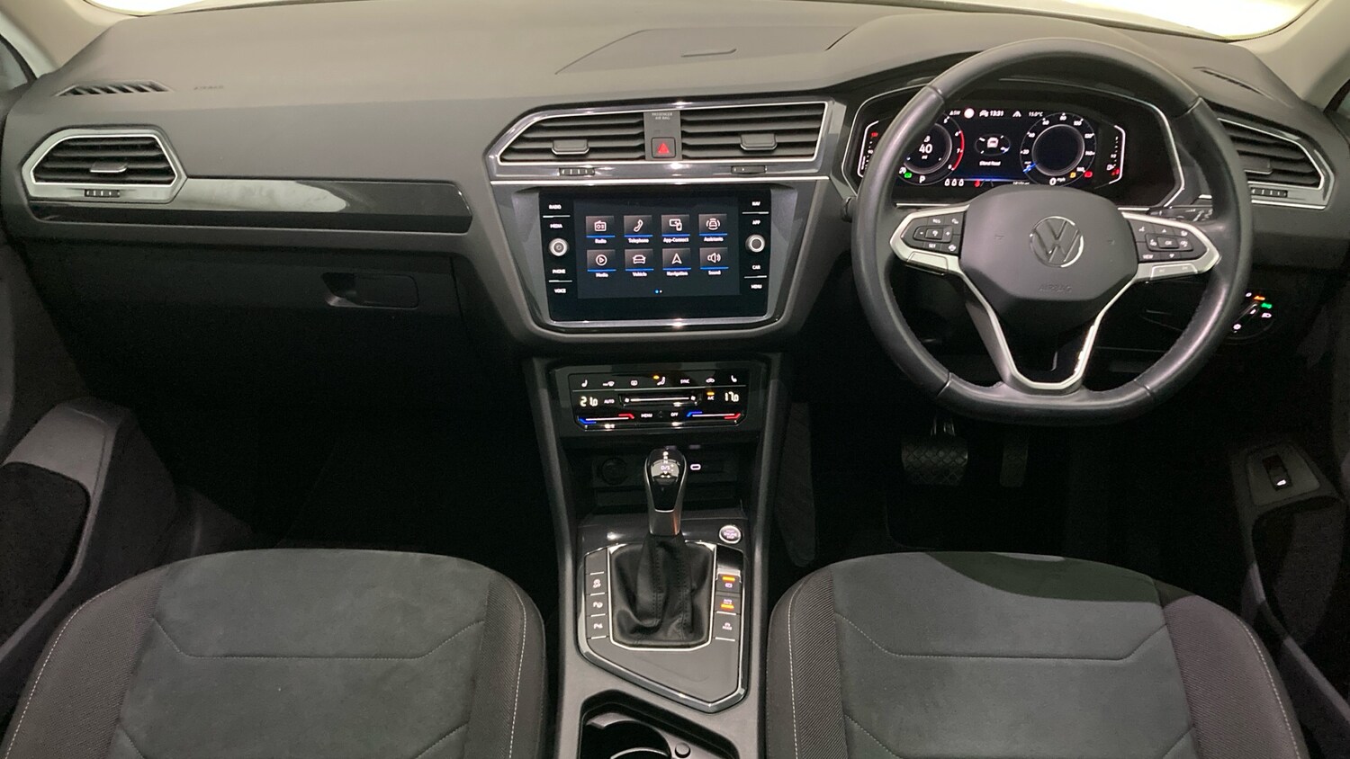 Used Volkswagen Tiguan 2022 for sale - 76101213: Photo 9