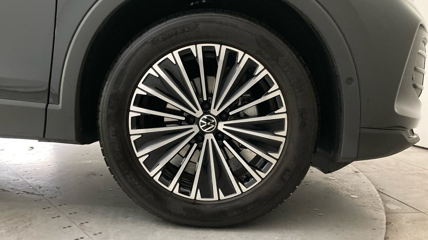 Used Volkswagen Tiguan 2025 for sale - 76180862: Photo 5