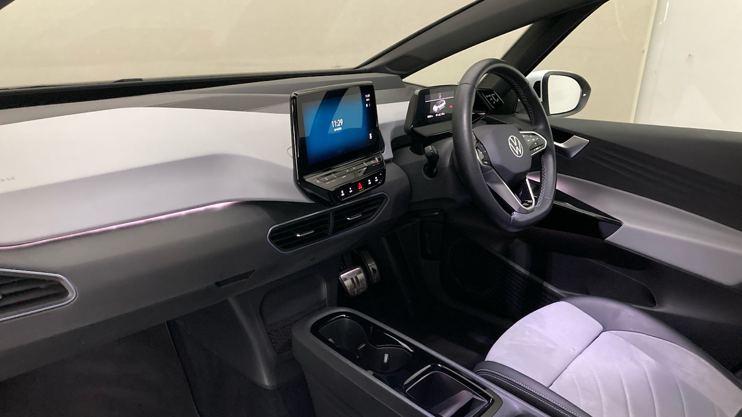 Used Volkswagen ID.3 2023 for sale - 76436182: Photo 2