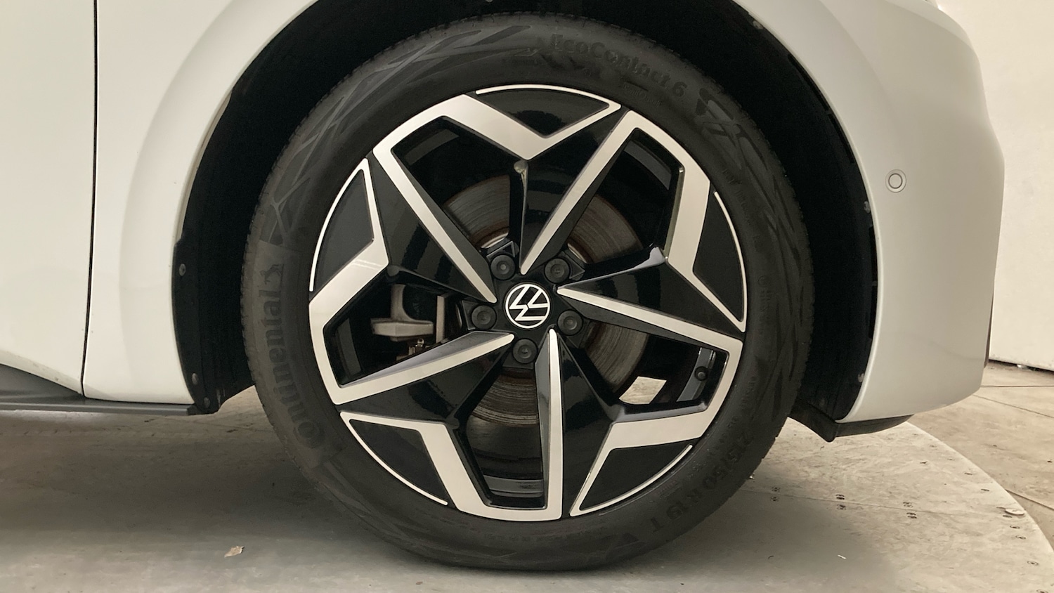 Used Volkswagen ID.3 2023 for sale - 76436182: Photo 5