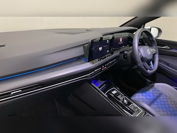 Used Volkswagen Golf 2024 for sale - 78410460: Photo