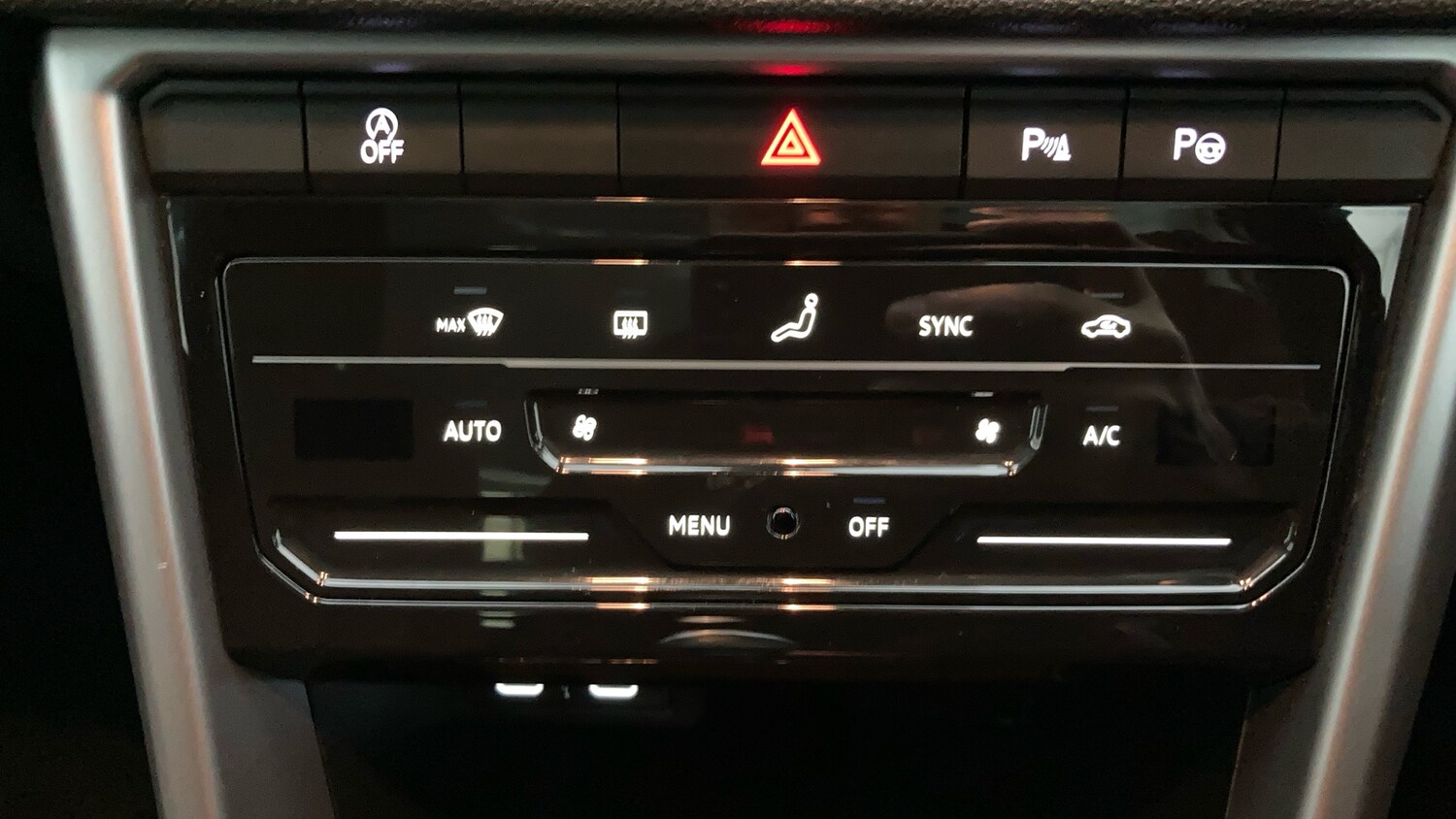 Used Volkswagen T-Roc 2023 for sale - 77906226: Photo 13