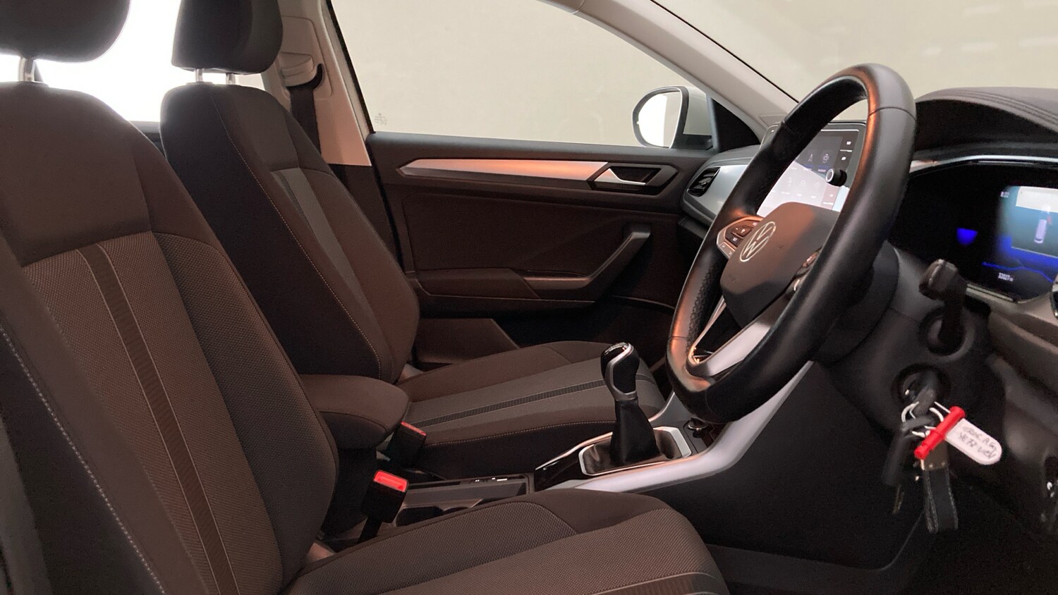 Used Volkswagen T-Roc 2023 for sale - 77906226: Photo 15