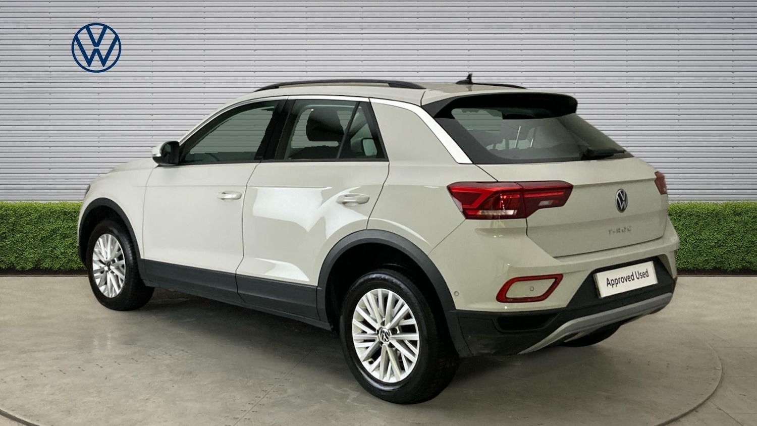 Used Volkswagen T-Roc 2023 for sale - 77906226: Photo 3