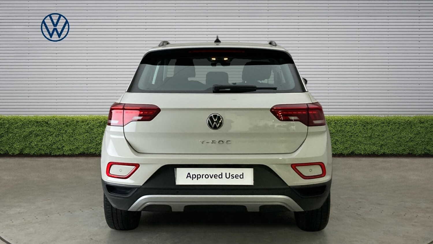 Used Volkswagen T-Roc 2023 for sale - 77906226: Photo 8