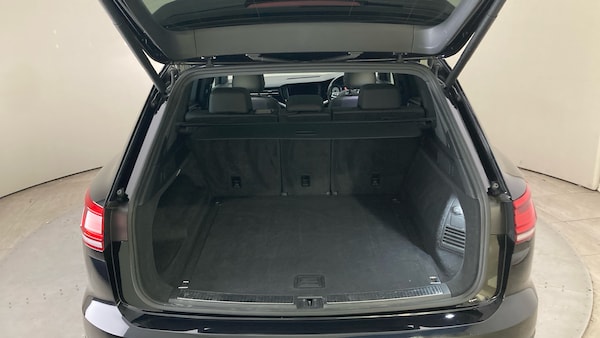 Used Volkswagen Touareg 2018 for sale - 76219617: Photo 20