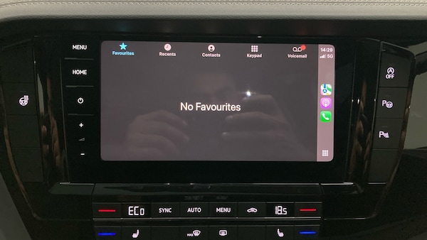 Used Volkswagen Touareg 2018 for sale - 76219617: Photo 22