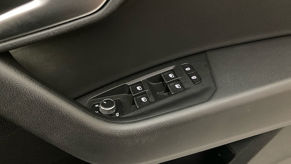 Used Volkswagen Touareg 2018 for sale - 76219617: Photo 30