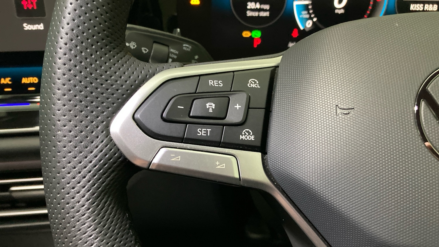 Used Volkswagen Tiguan 2025 for sale - 77298222: Photo 17