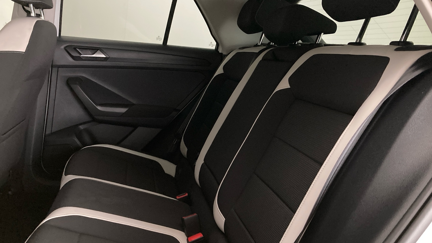 Used Volkswagen T-Roc 2019 for sale - 78015150: Photo 16