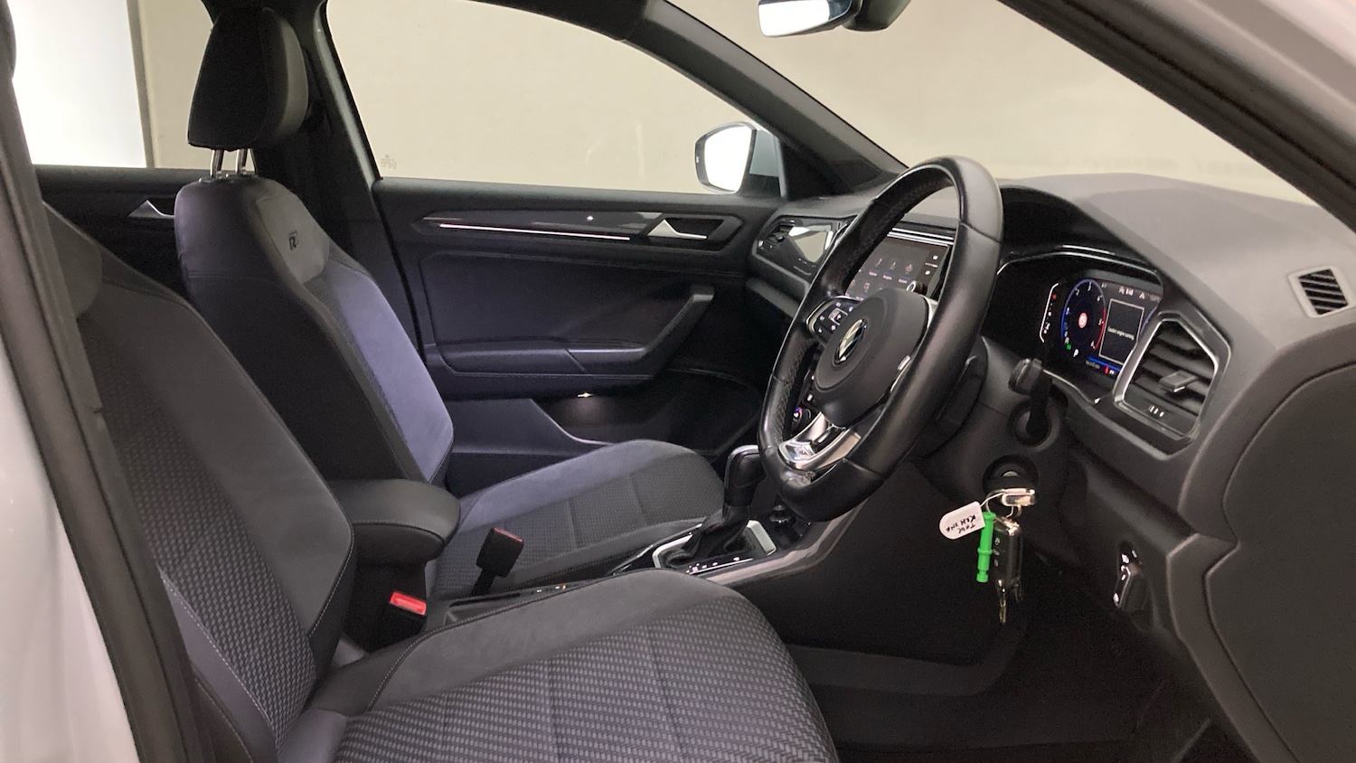 Used Volkswagen T-Roc 2022 for sale - 76101210: Photo 15