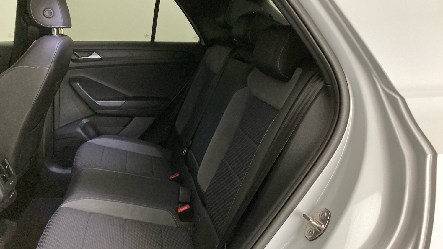 Used Volkswagen T-Roc 2022 for sale - 76101210: Photo 16