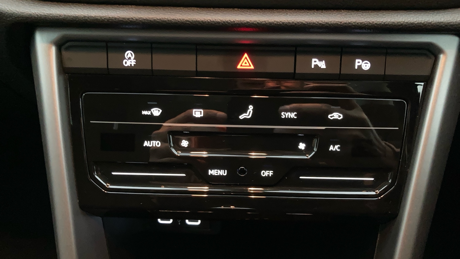 Used Volkswagen T-Roc 2025 for sale - 76907669: Photo 13