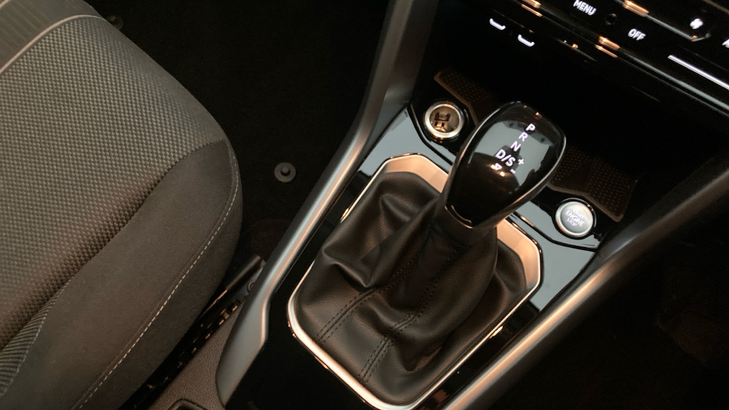 Used Volkswagen T-Roc 2025 for sale - 76907669: Photo 14