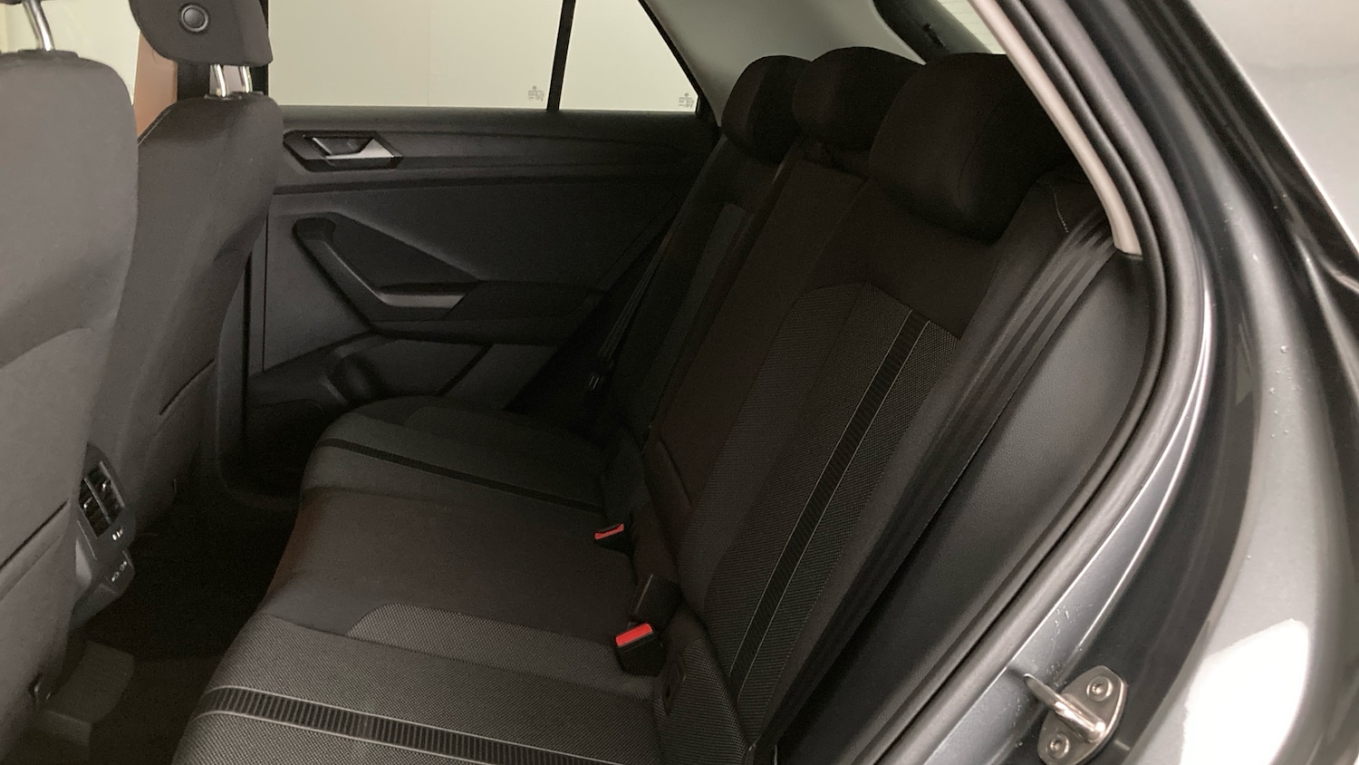 Used Volkswagen T-Roc 2025 for sale - 76907669: Photo 16