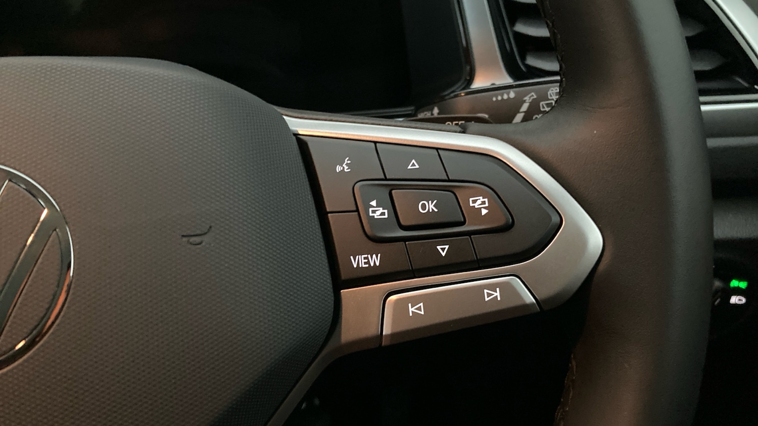 Used Volkswagen T-Roc 2025 for sale - 76907669: Photo 18