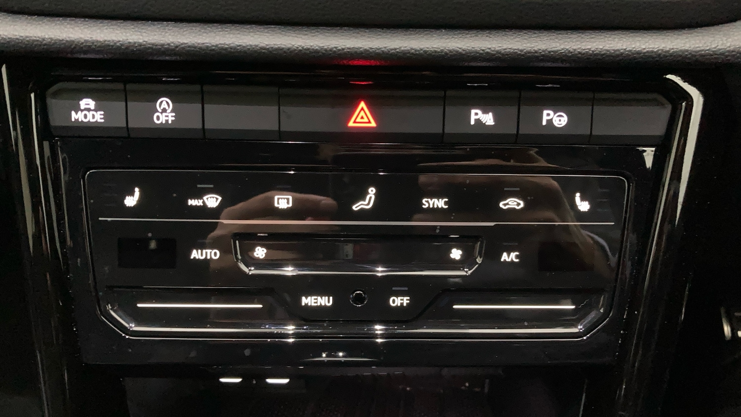 Used Volkswagen T-Roc 2025 for sale - 76907668: Photo 13