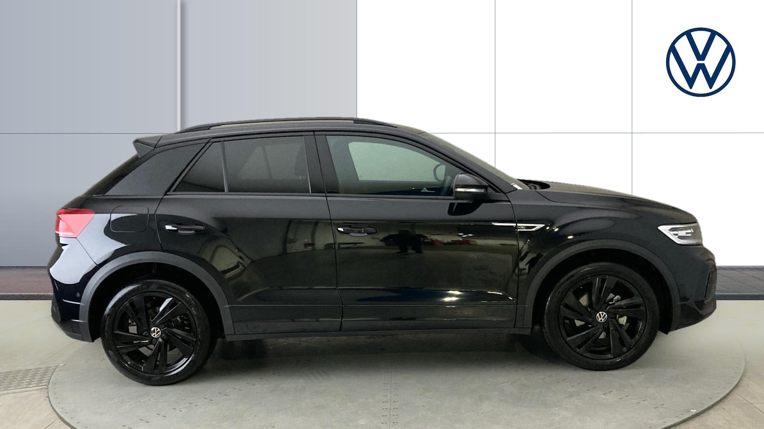 Used Volkswagen T-Roc 2025 for sale - 76907668: Photo 4