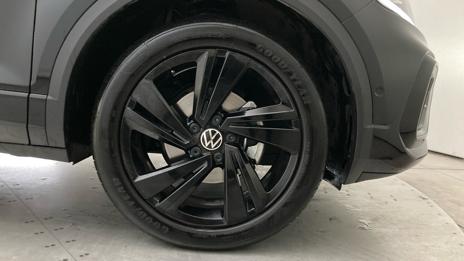 Used Volkswagen T-Roc 2025 for sale - 76907668: Photo 5