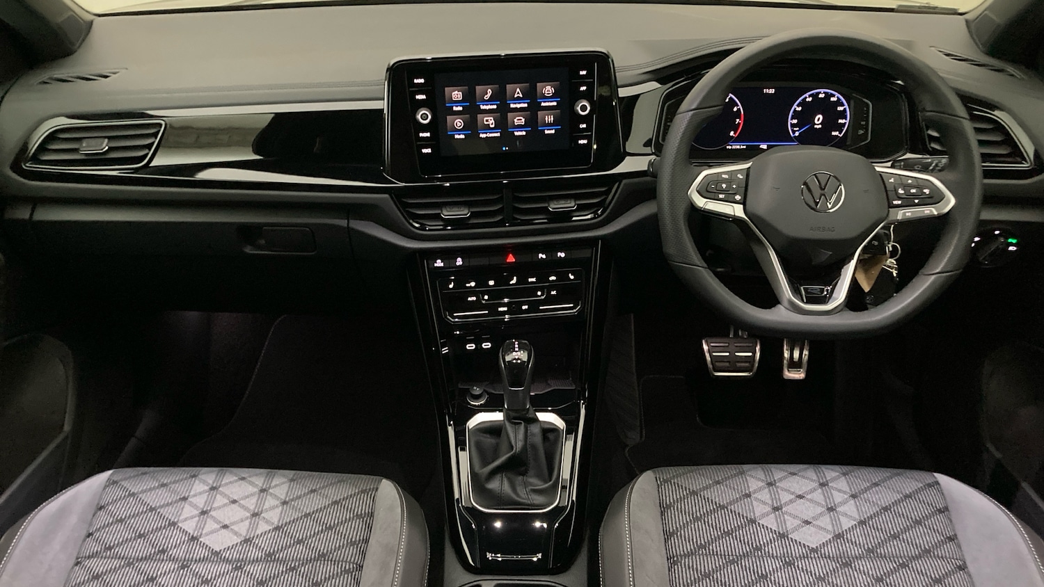 Used Volkswagen T-Roc 2025 for sale - 76907668: Photo 9