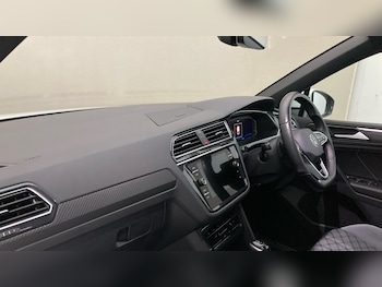 Used Volkswagen Tiguan 2022 for sale - 76976922: Photo