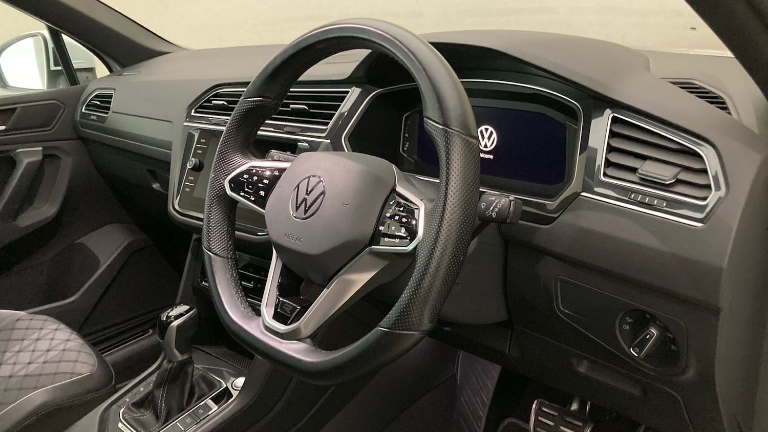 Used Volkswagen Tiguan 2022 for sale - 76976922: Photo 6