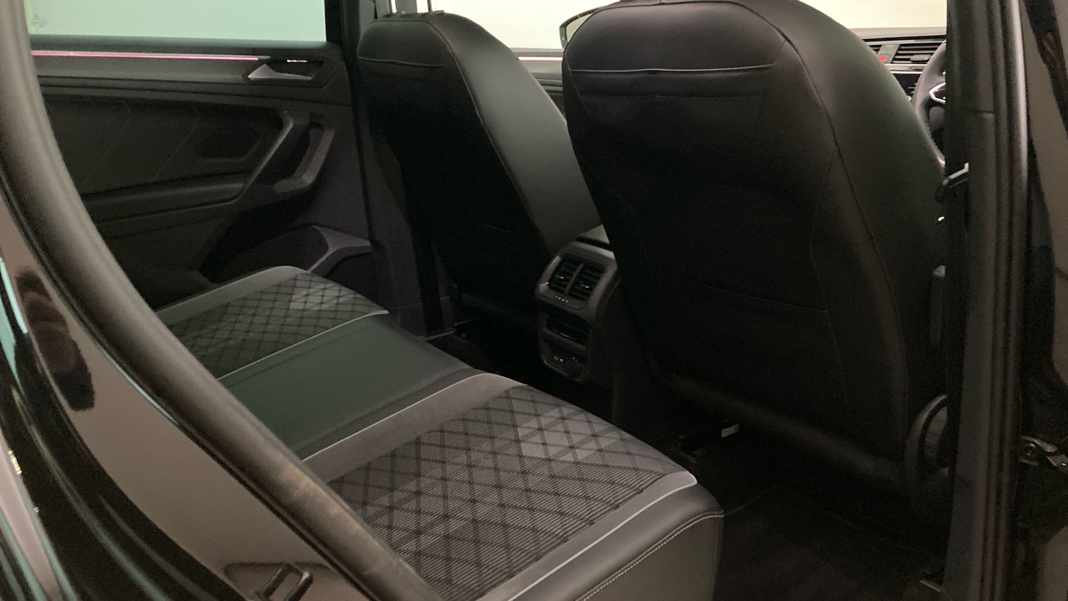 Used Volkswagen Tiguan 2023 for sale - 77450296: Photo 39