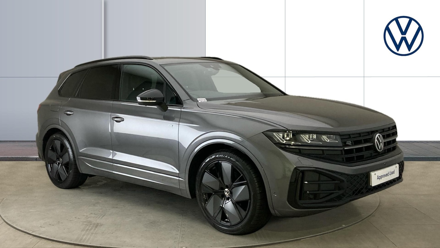 Used Volkswagen Touareg 2025 for sale - 76329899: Photo 1