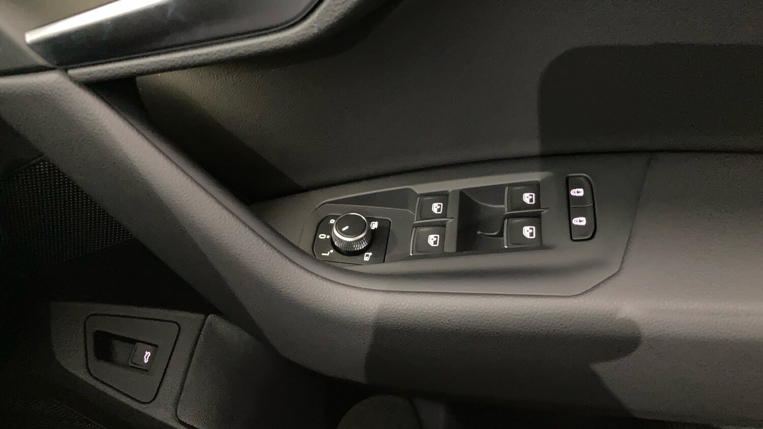 Used Volkswagen Touareg 2025 for sale - 76329899: Photo 30