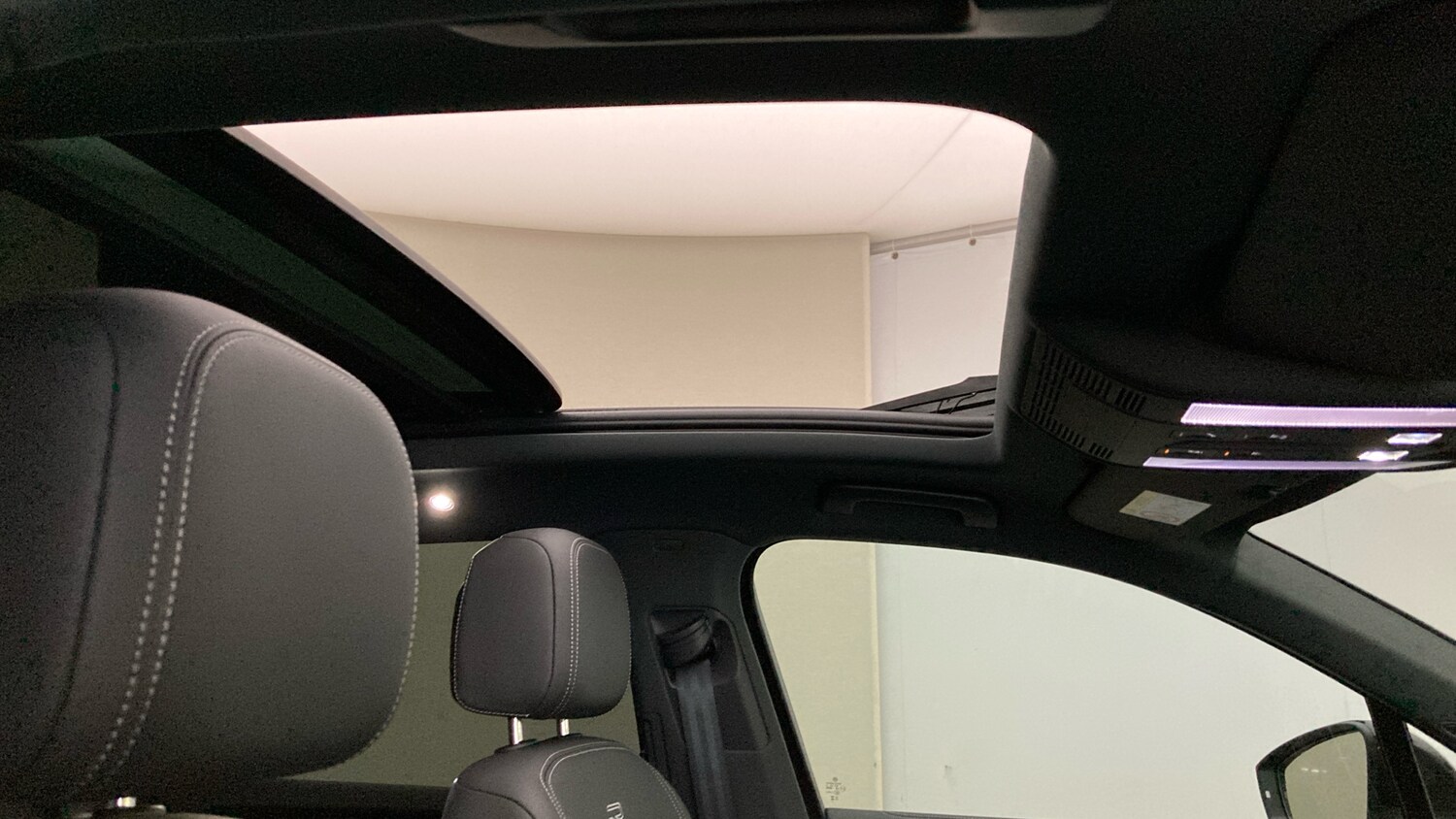 Used Volkswagen Touareg 2025 for sale - 76329899: Photo 37