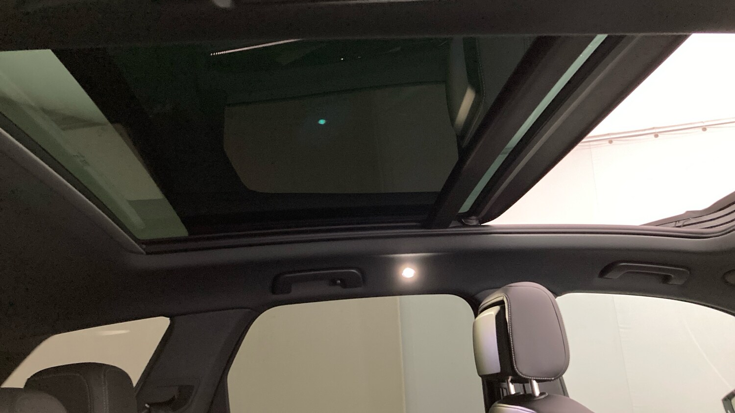 Used Volkswagen Touareg 2025 for sale - 76329899: Photo 38