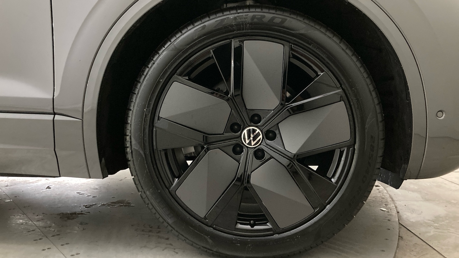 Used Volkswagen Touareg 2025 for sale - 76329899: Photo 5