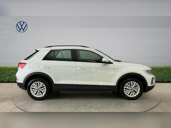 Used Volkswagen T-Roc 2024 for sale - 78065024: Photo
