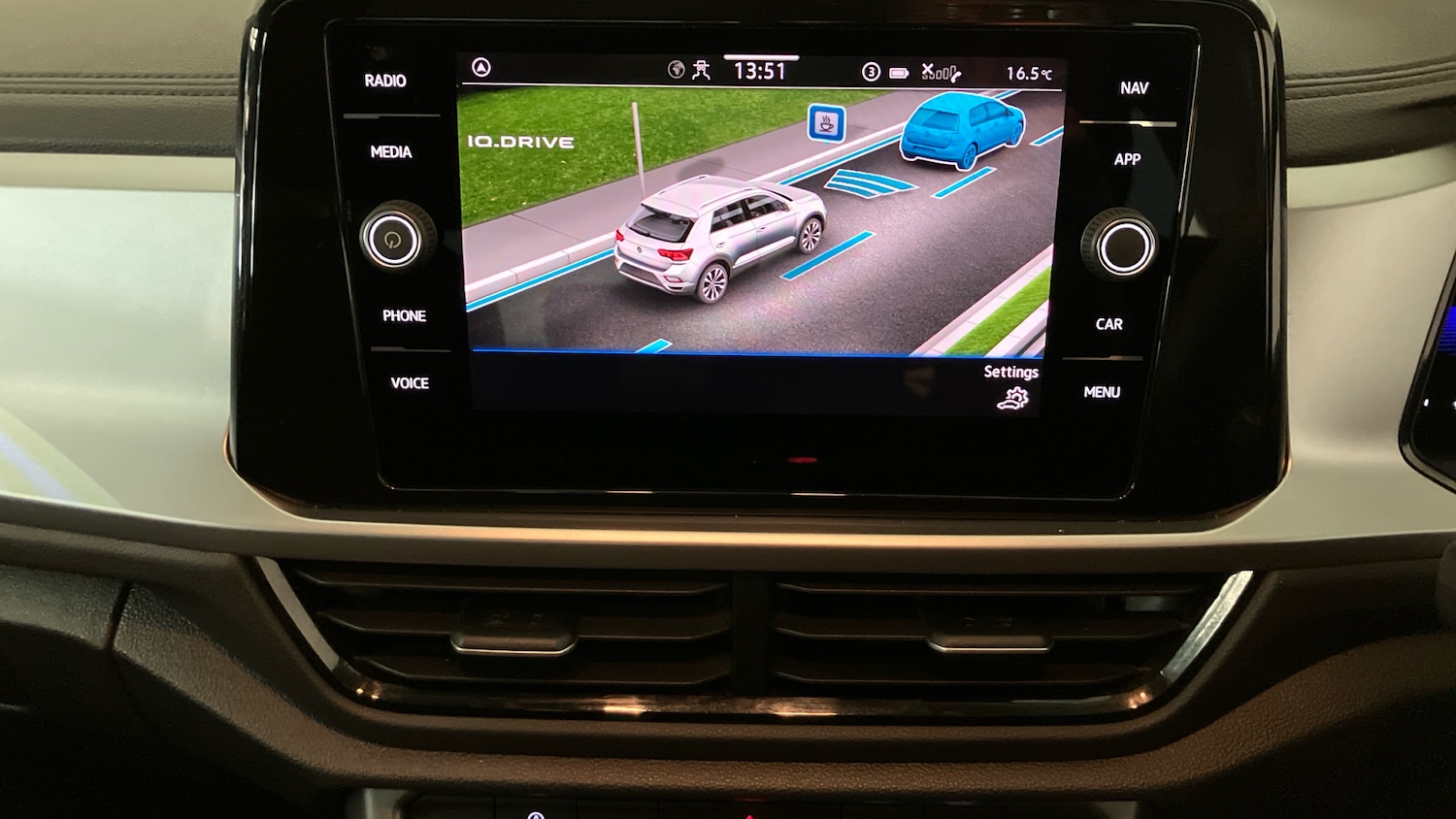 Used Volkswagen T-Roc 2023 for sale - 77775007: Photo 40