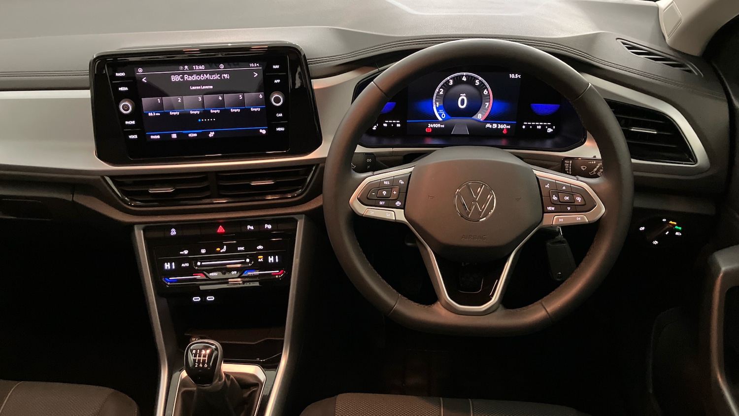 Used Volkswagen T-Roc 2023 for sale - 77775007: Photo 9