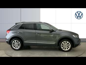 Used Volkswagen T-Roc 2023 for sale - 74387149: Photo