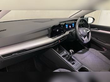 Used Volkswagen Golf 2023 for sale - 76184293: Photo 2