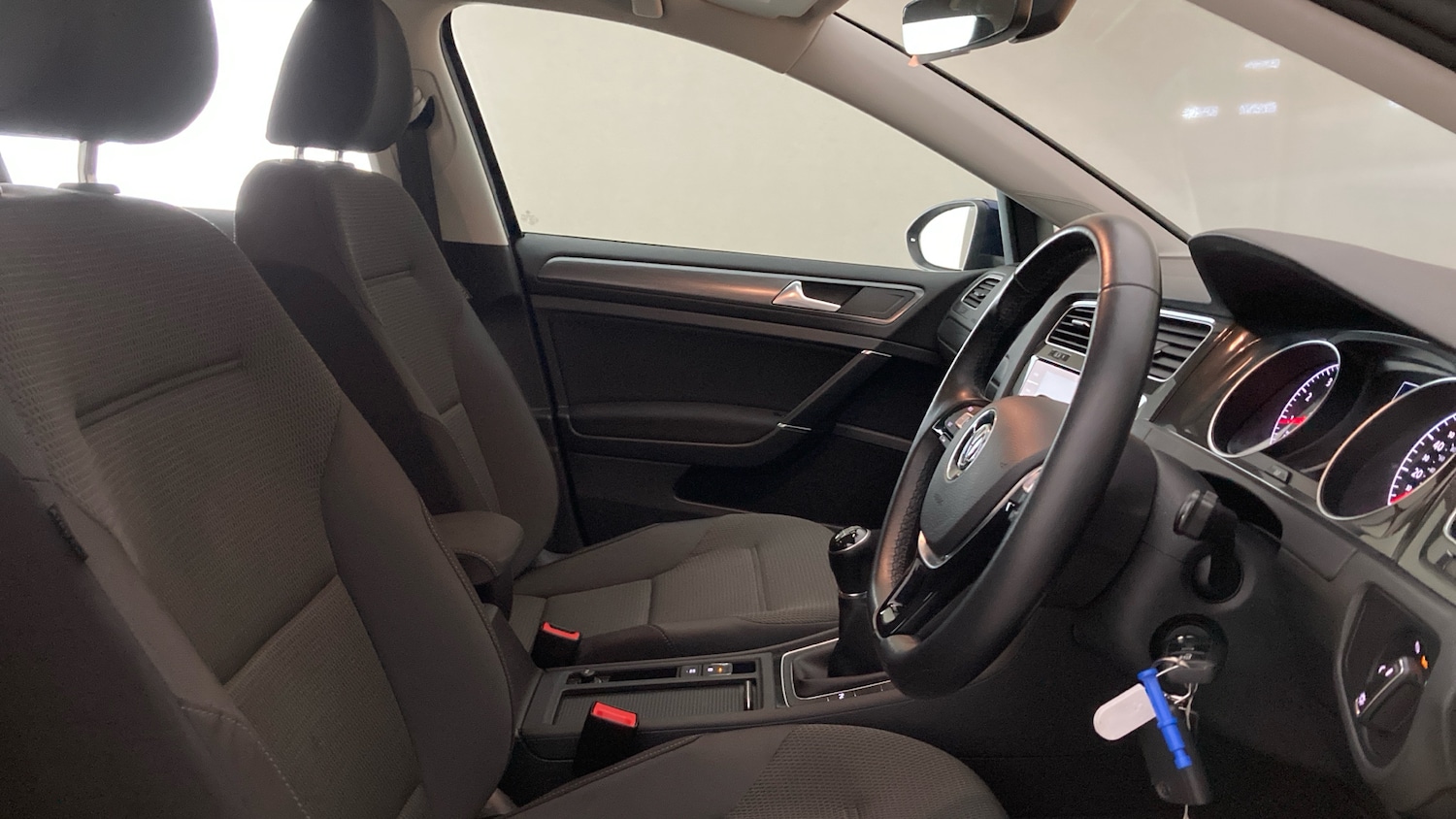 Used Volkswagen Golf 2017 for sale - 77953845: Photo 15