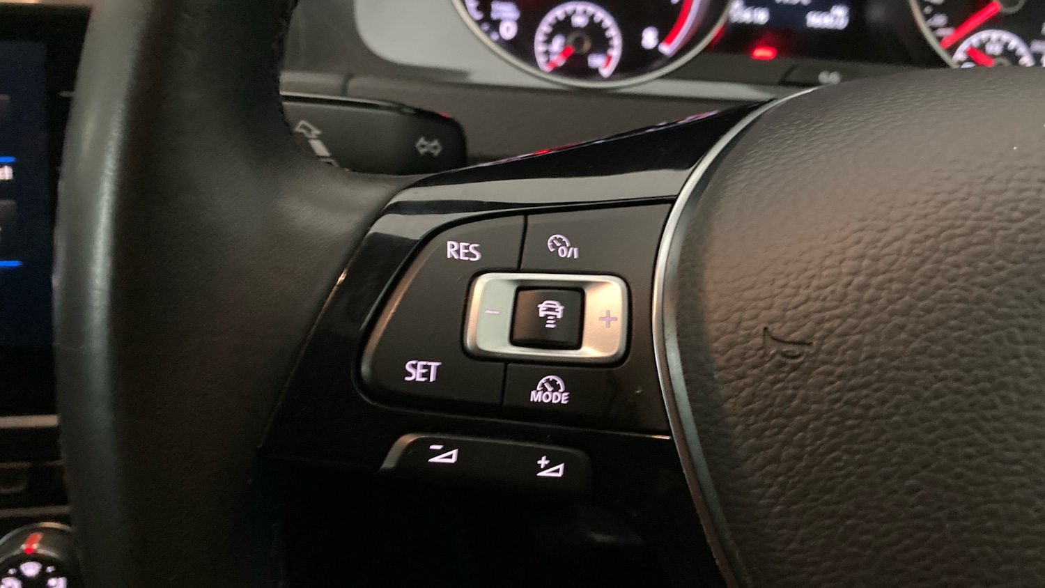 Used Volkswagen Golf 2017 for sale - 77953845: Photo 17