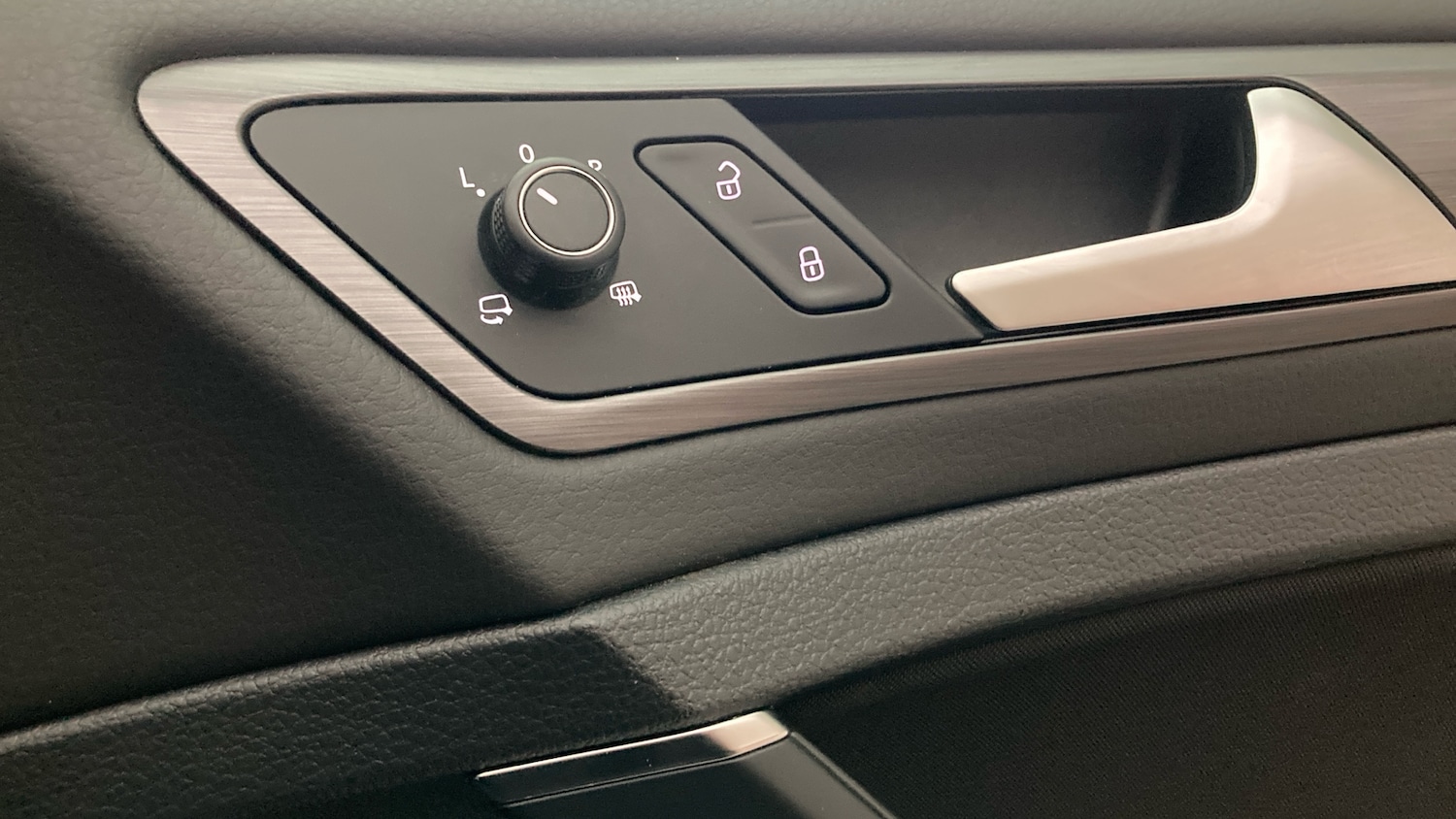 Used Volkswagen Golf 2017 for sale - 77953845: Photo 28