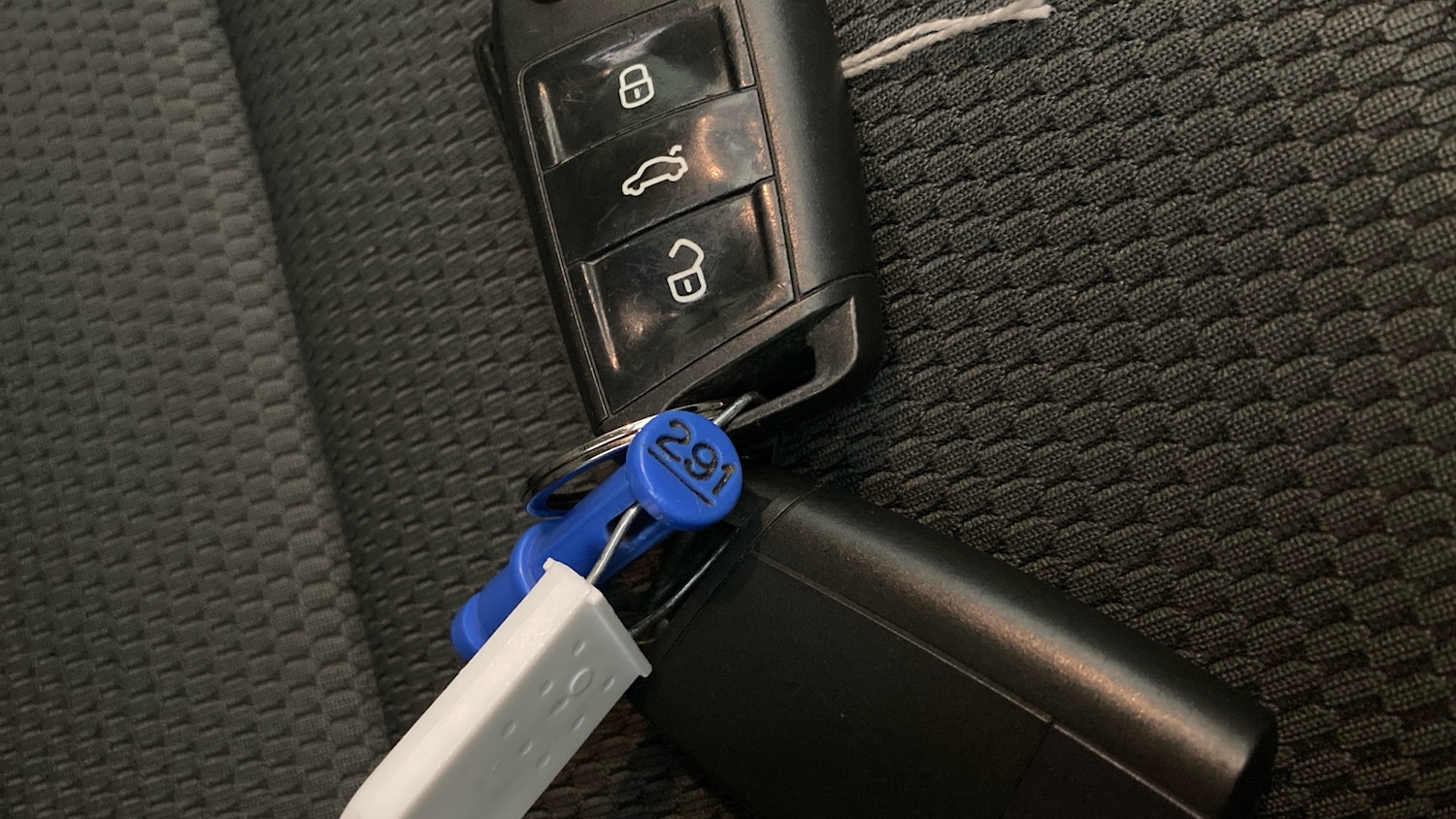 Used Volkswagen Golf 2017 for sale - 77953845: Photo 44