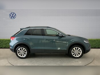 Used Volkswagen T-Roc 2025 for sale - 78199425: Photo