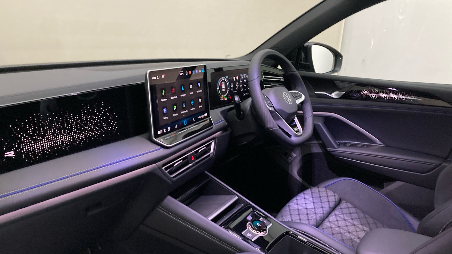 Used Volkswagen Tiguan 2025 for sale - 77086438: Photo 2