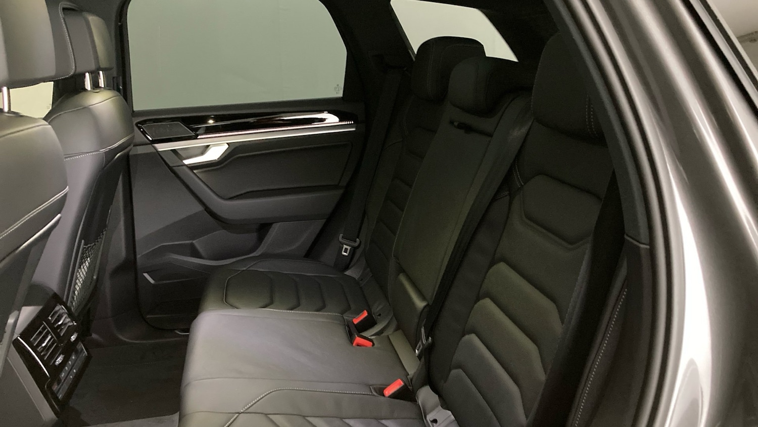 Used Volkswagen Touareg 2025 for sale - 77095653: Photo 16